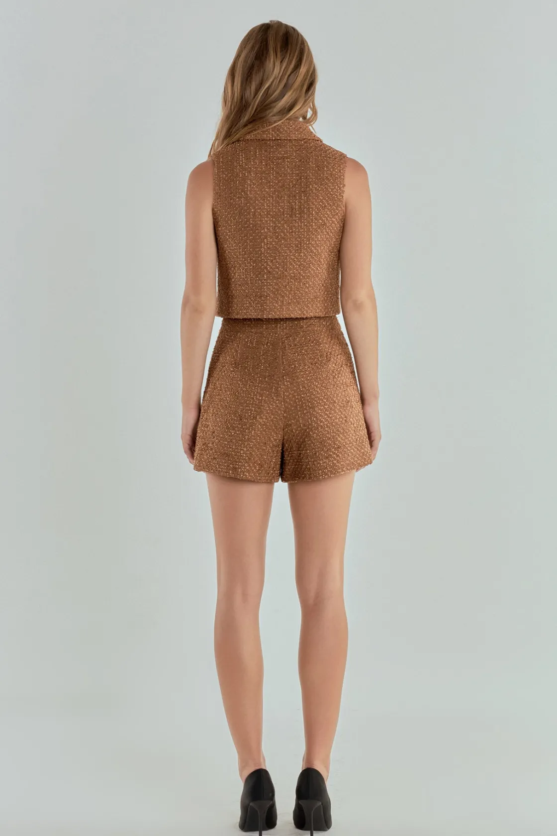 endless_rose__tweed_short_2-1.webp ENDLESS ROSE Matching Sets | Jackets & Coats*- Tweed Short Sleeveless Jacket CAMEL