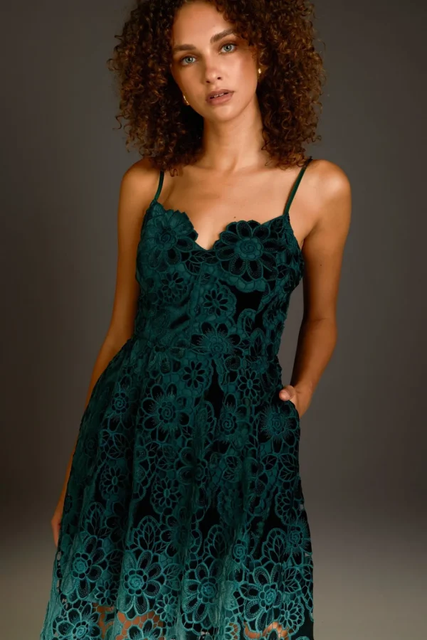 ENDLESS ROSE Lace Dresses | Tops*- Velvet Lace Midi Dress