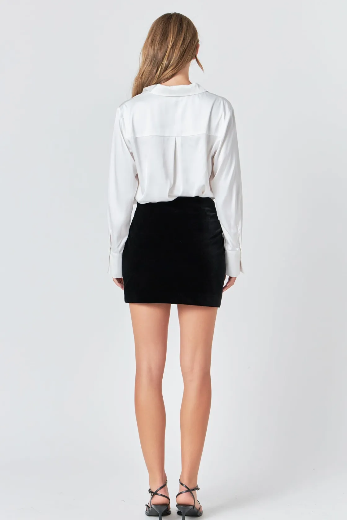 endless_rose__velvet_ruch_2-1.webp ENDLESS ROSE Skirts | Tops*- Velvet Ruched Mini Skirt BLACK