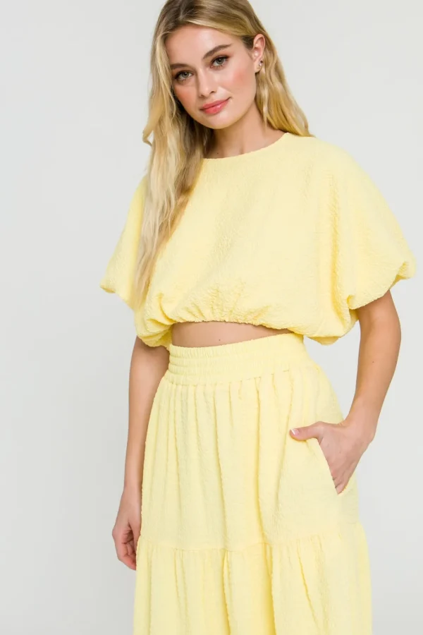 ENDLESS ROSE Tops*- Voluminous Textured Cropped Top
