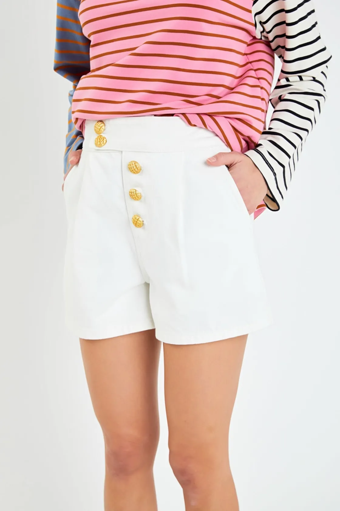 english_factory__buttoned_10.webp ENGLISH FACTORY Denim | Shorts & Skorts*- Buttoned Denim Shorts