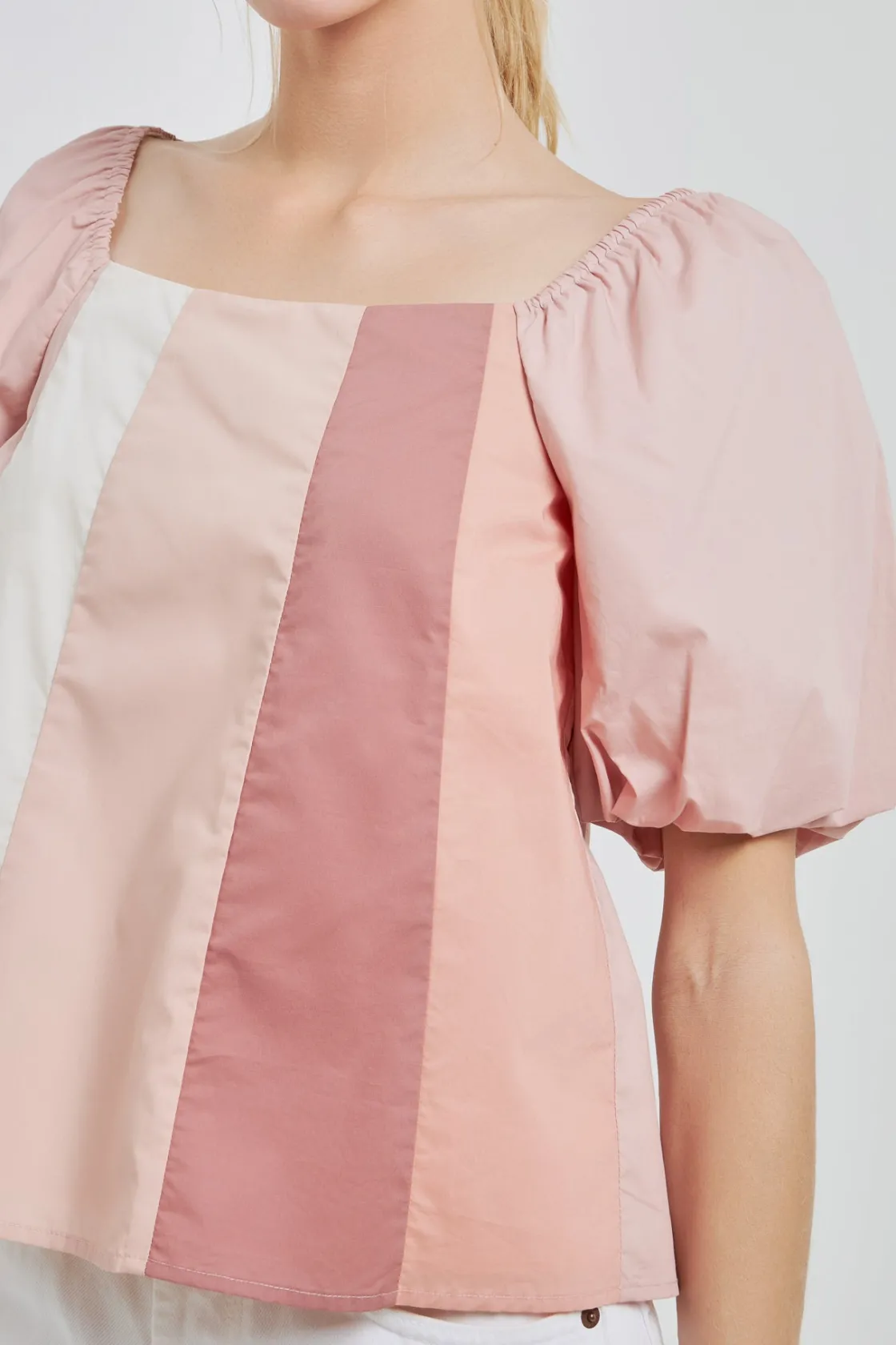 english_factory__color_bl_0-1.webp ENGLISH FACTORY Tops*- Color Blocked Top with Short Puff Sleeves MULTI