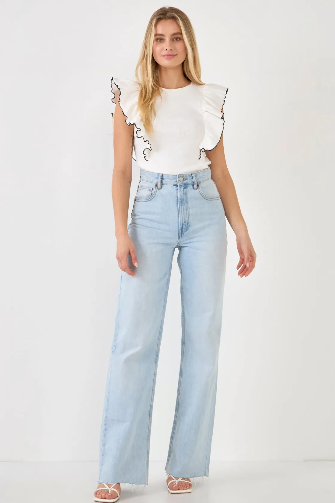 english_factory__contrast_4-1.webp ENGLISH FACTORY Tops*- Contrast Merrow Detail Ruffled Knit Top