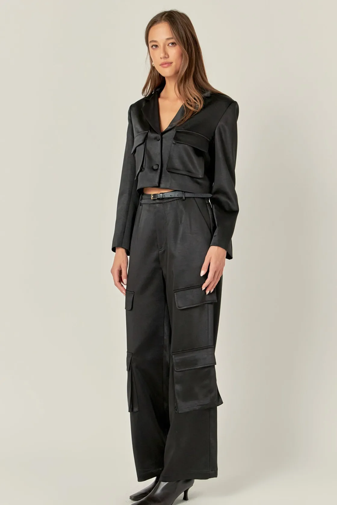 english_factory__cropped__1-3.webp ENGLISH FACTORY Matching Sets | Blazers*- Cropped Satin Blazer BLACK