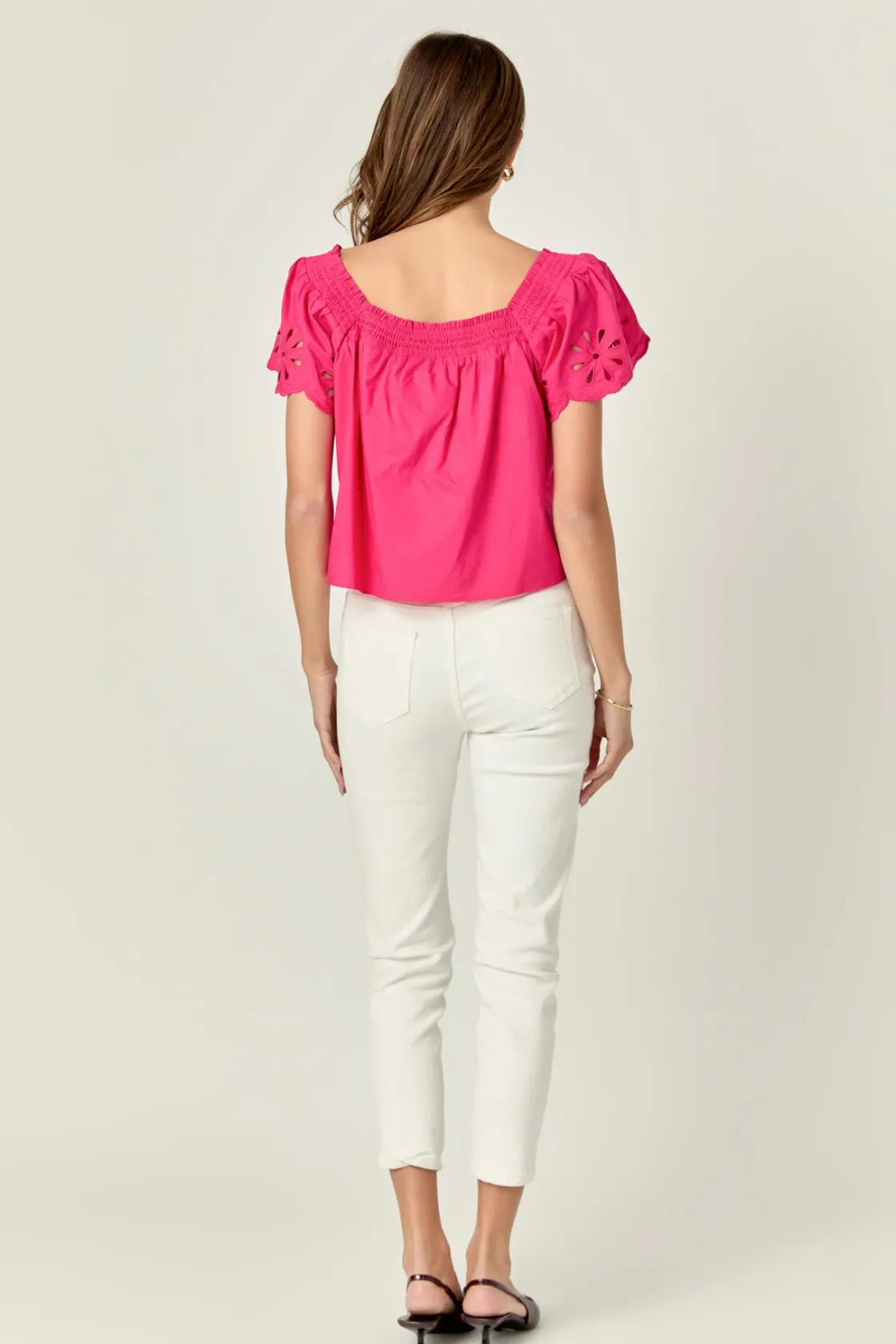 english_factory__embroide_2-4.webp ENGLISH FACTORY Tops*- Embroidered Off the Shoulder Top FUCHSIA