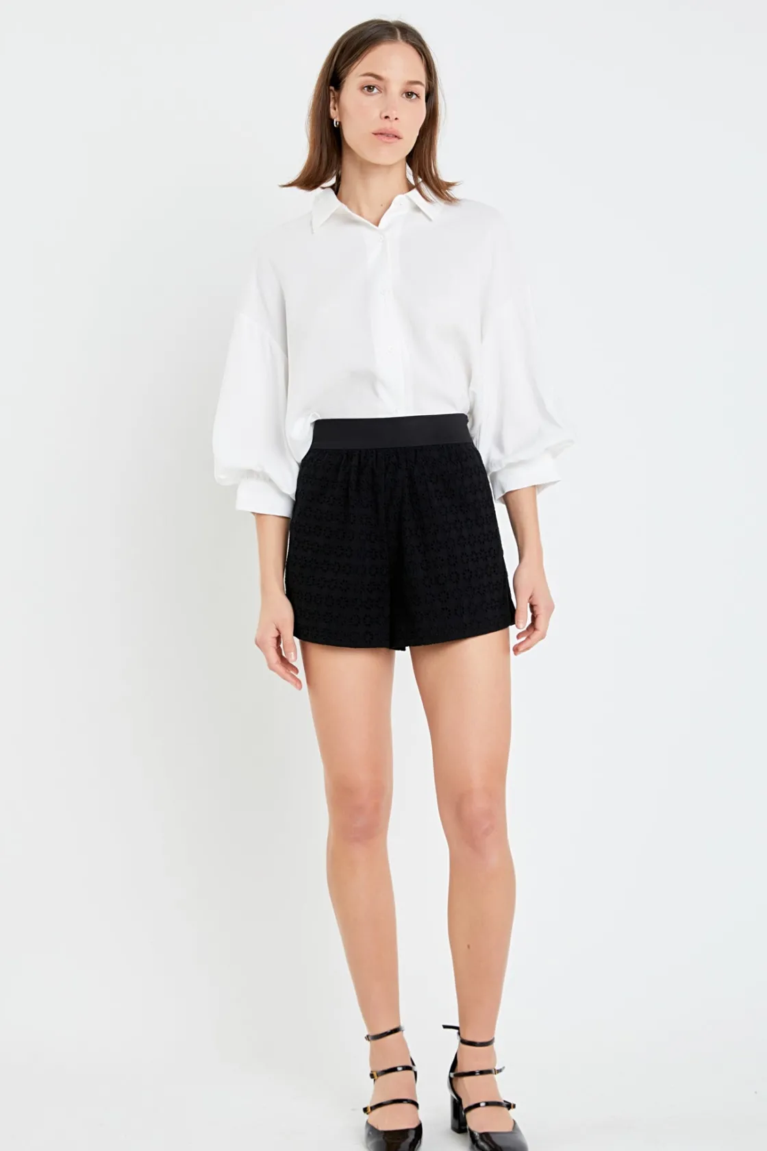 english_factory__embroide_4.webp ENGLISH FACTORY Matching Sets | Shorts & Skorts*- Embroidered Cotton Shorts