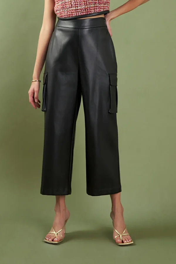ENGLISH FACTORY Matching Sets | Pants*- Faux Leather Cropped Cargo Pants BLACK