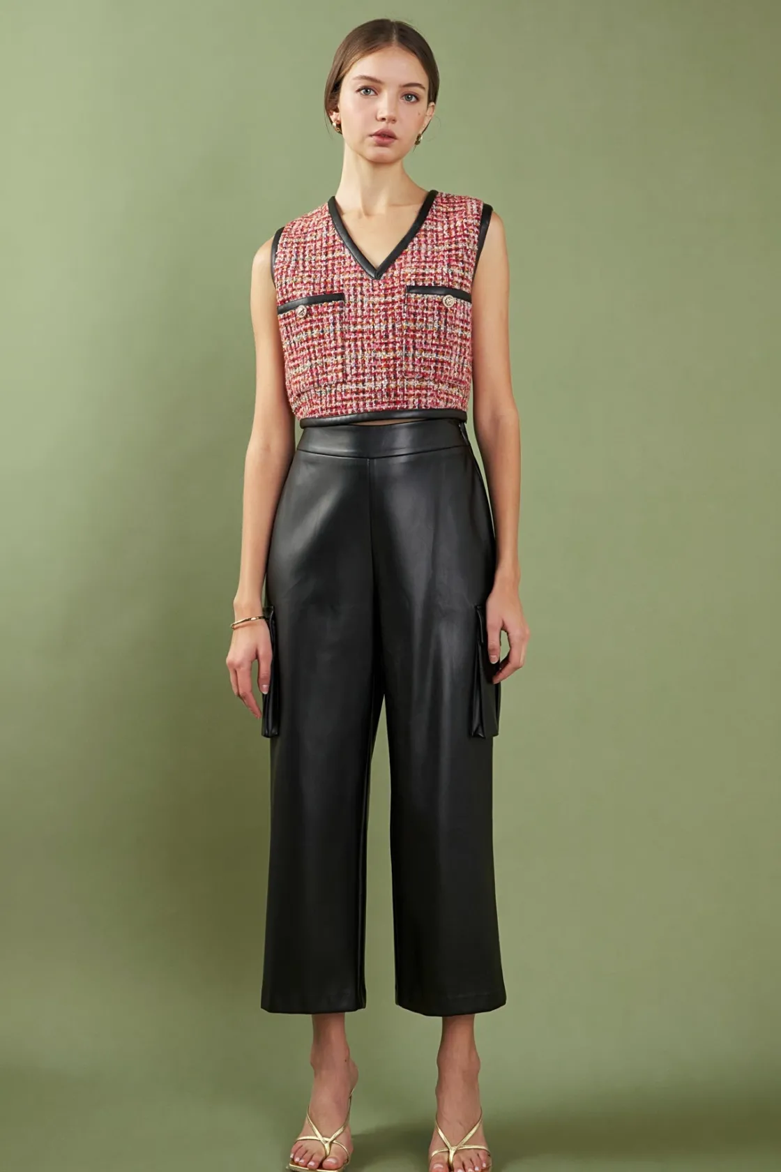 english_factory__faux_lea_1-2.webp ENGLISH FACTORY Matching Sets | Pants*- Faux Leather Cropped Cargo Pants BLACK