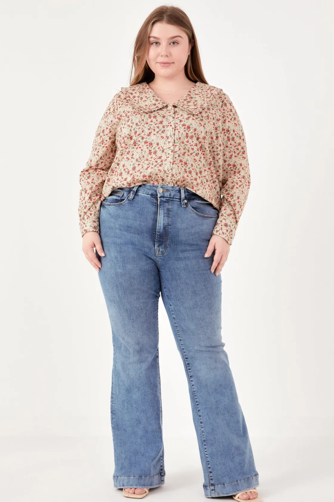 english_factory__floral_c_4-1.webp ENGLISH FACTORY Shirts & Blouses | Tops*- Floral Collar Detail Shirt