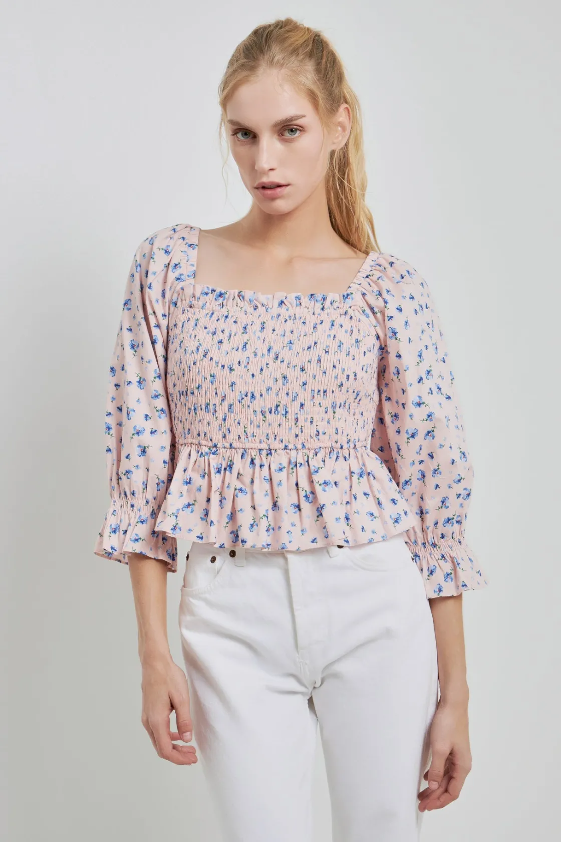 english_factory__floral_s_4.webp ENGLISH FACTORY Tops*- Floral Smocked Top BLUSH
