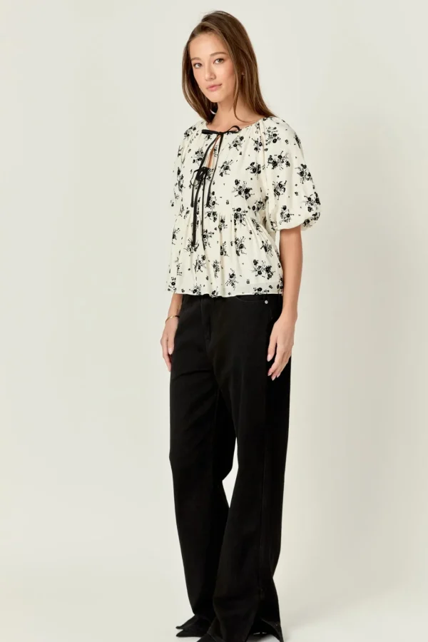 ENGLISH FACTORY Tops*- Flower Printed Puff Sleeve Top IVORY/BLACK