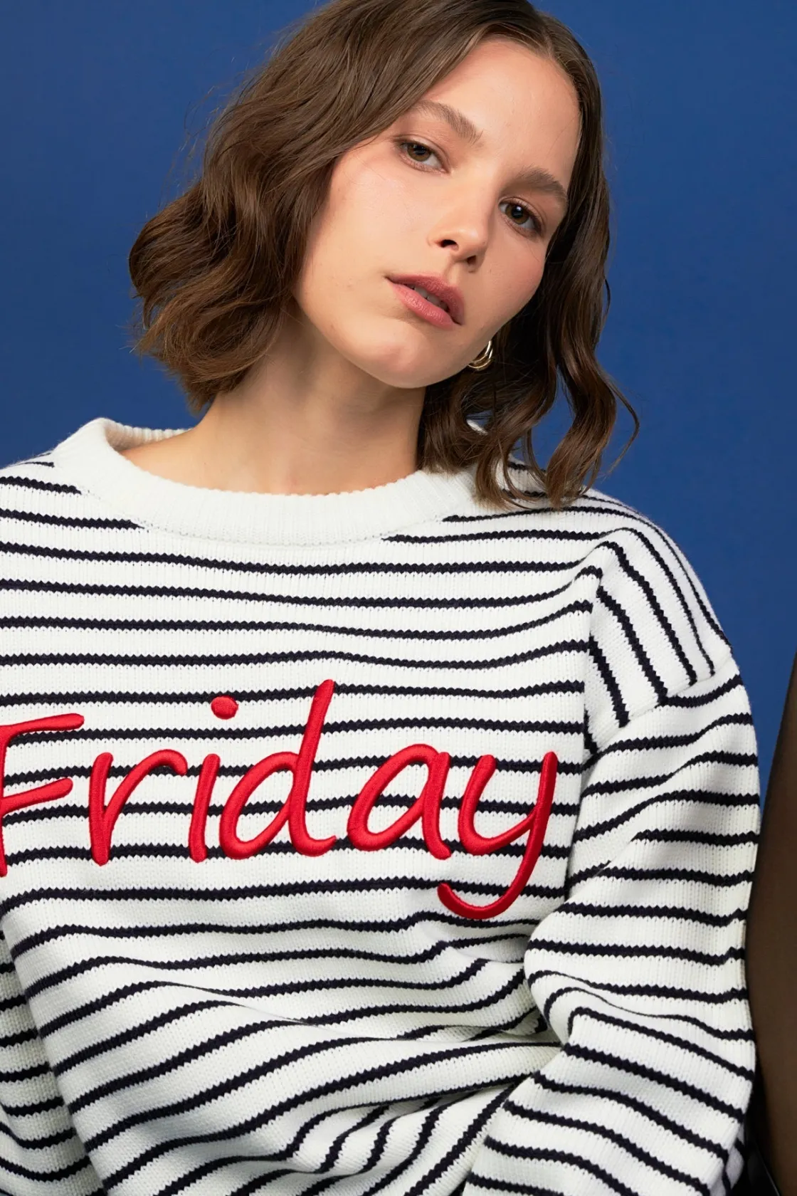 english_factory__friday_l_3.webp ENGLISH FACTORY Sweaters & Knits | Tops*- Friday Lettering Sweater IVORY/BLACK