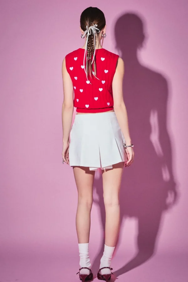 ENGLISH FACTORY Tops*- Heart Embroidery Round Neckline Vest