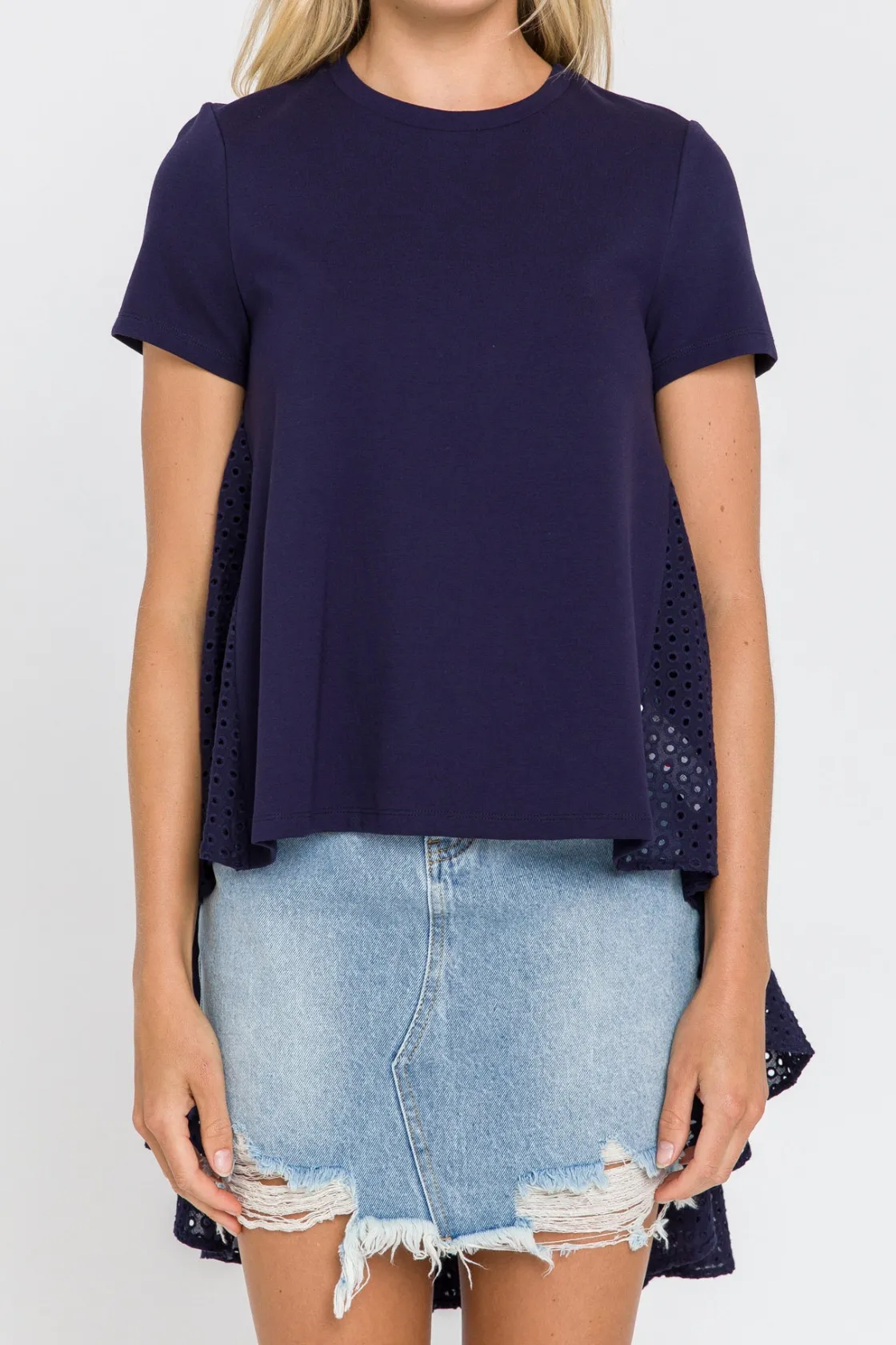 english_factory__high_low_0.webp ENGLISH FACTORY Tops*- High Low T-shirt With Eyelet Peplum