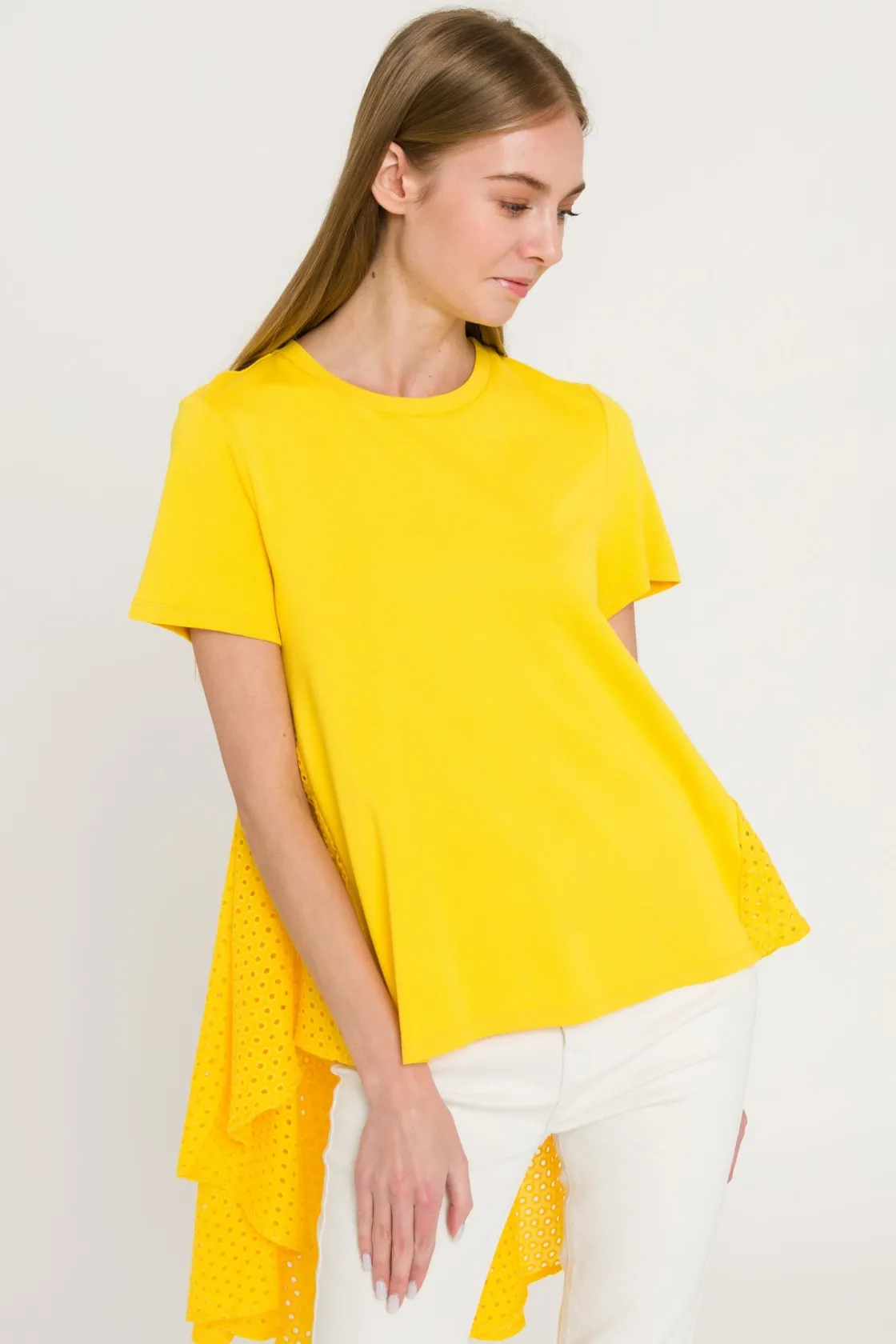 english_factory__high_low_10.webp ENGLISH FACTORY Tops*- High Low T-shirt With Eyelet Peplum