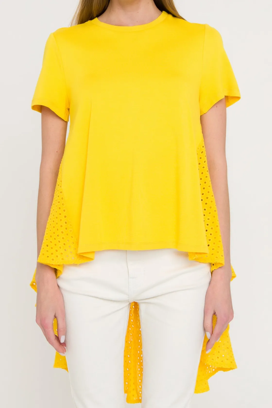 english_factory__high_low_9.webp ENGLISH FACTORY Tops*- High Low T-shirt With Eyelet Peplum