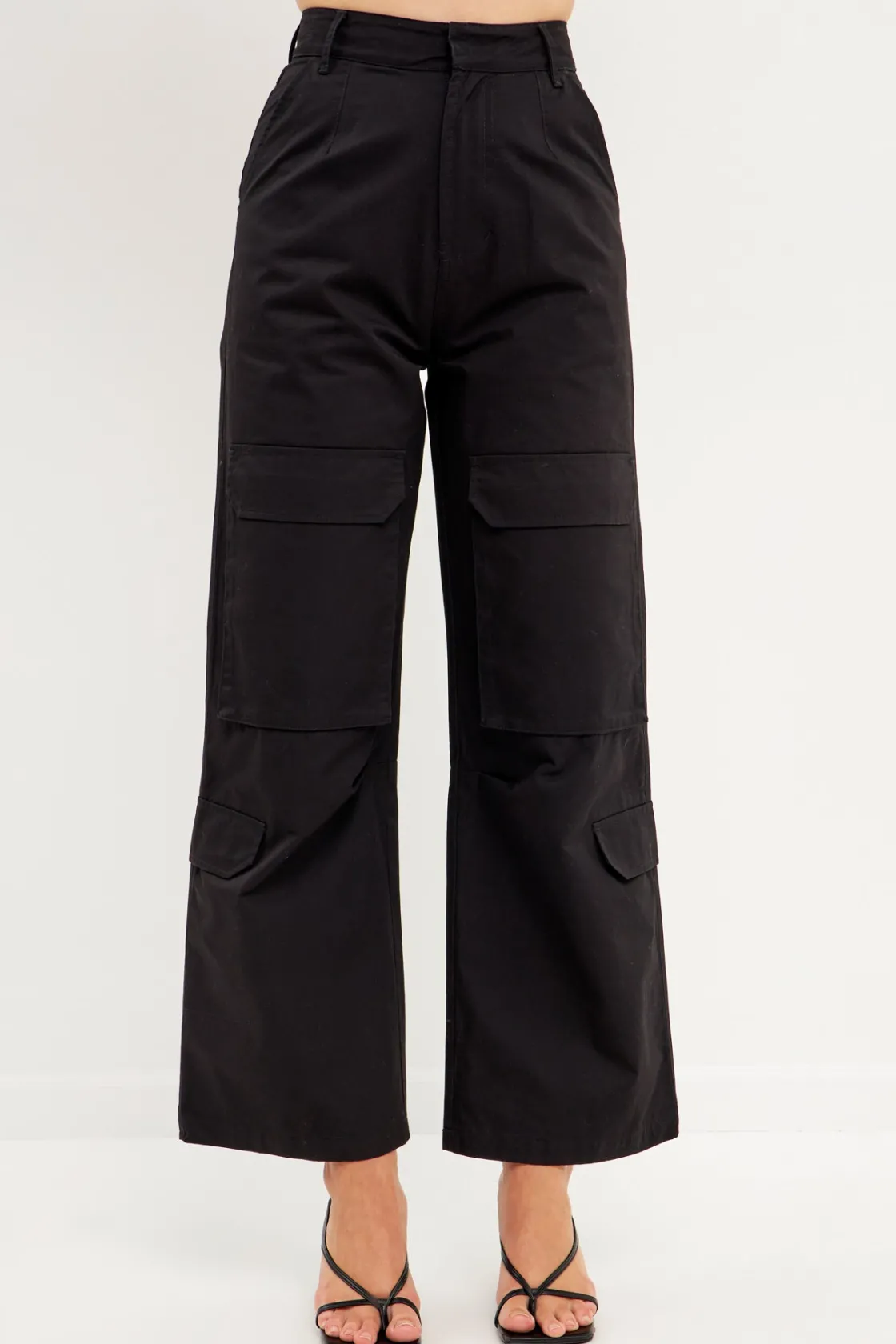 english_factory__highwais_5.webp ENGLISH FACTORY Pants | Tops*- High-Waisted Wide Leg Cargo Pants
