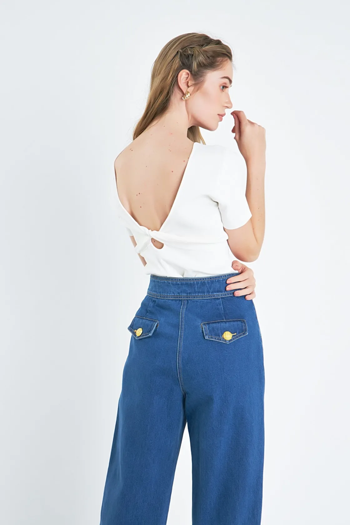 english_factory__knotted__8.webp ENGLISH FACTORY Tops*- Knotted Back Detail Knit Top