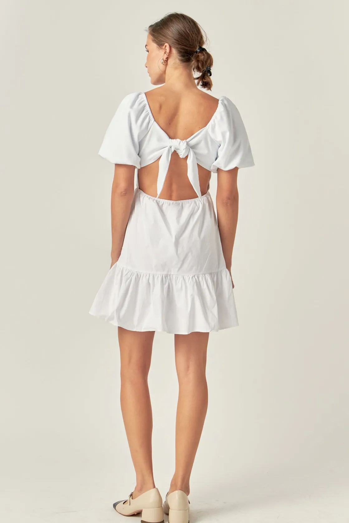 english_factory__mixed_me_2-44.webp ENGLISH FACTORY White Dresses | Tops*- Mixed Media Puff Sleeve Back Bow Dress WHITE