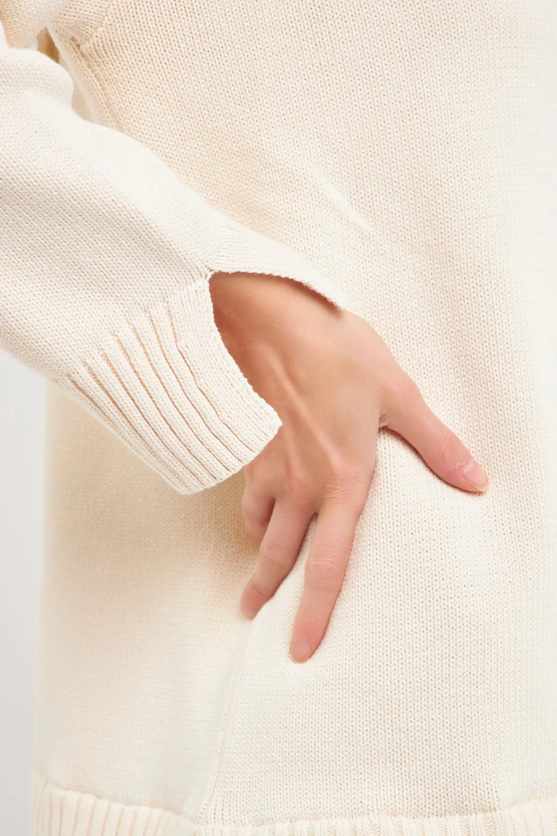english_factory__mixed_me_23-6.webp ENGLISH FACTORY Knit Dresses | Sweaters & Knits*- Mixed Media Pleated Mini Dress