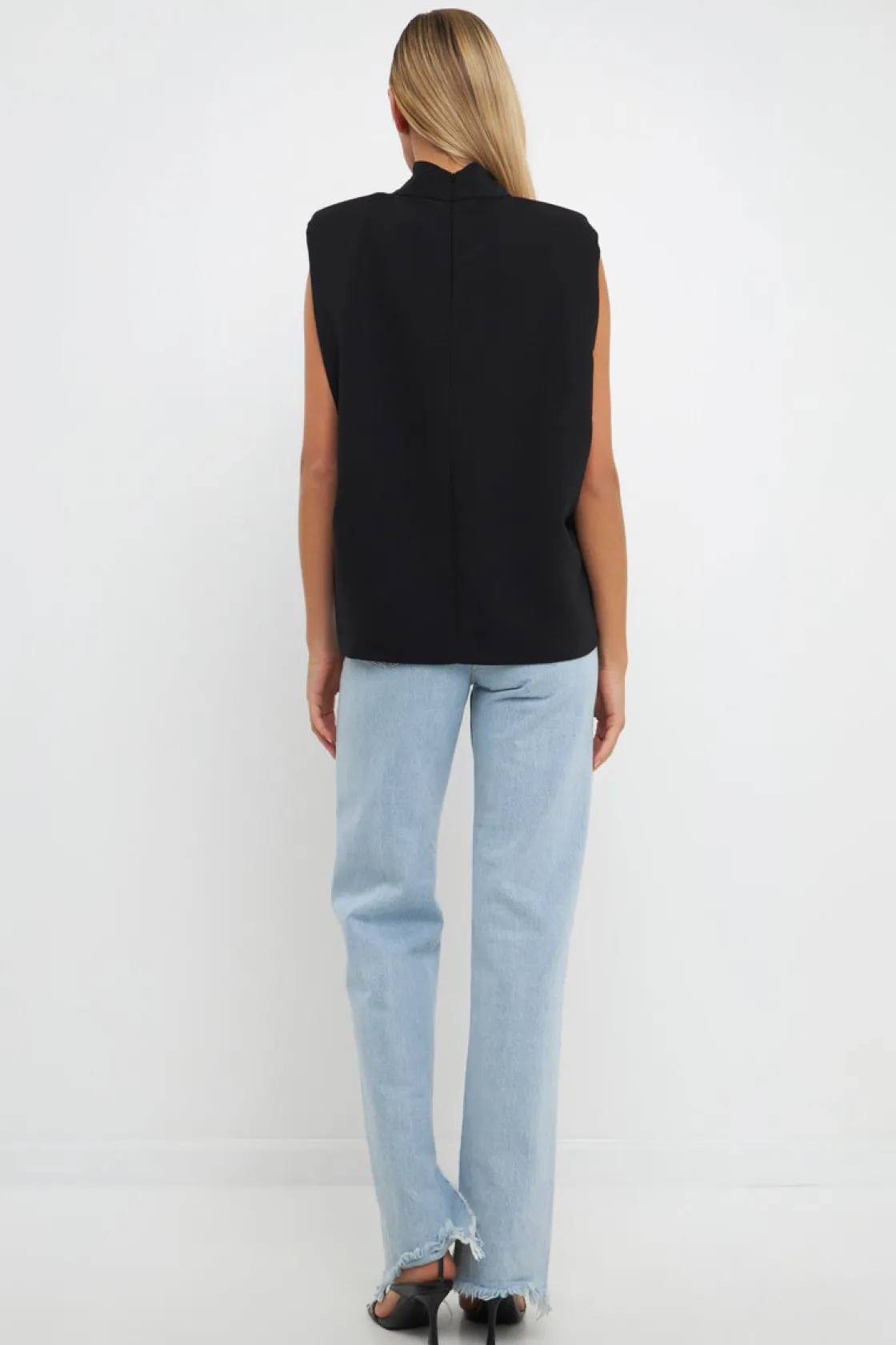english_factory__mock_nec_7.webp ENGLISH FACTORY Tops*- Mock Neck Shoulder Pad Top