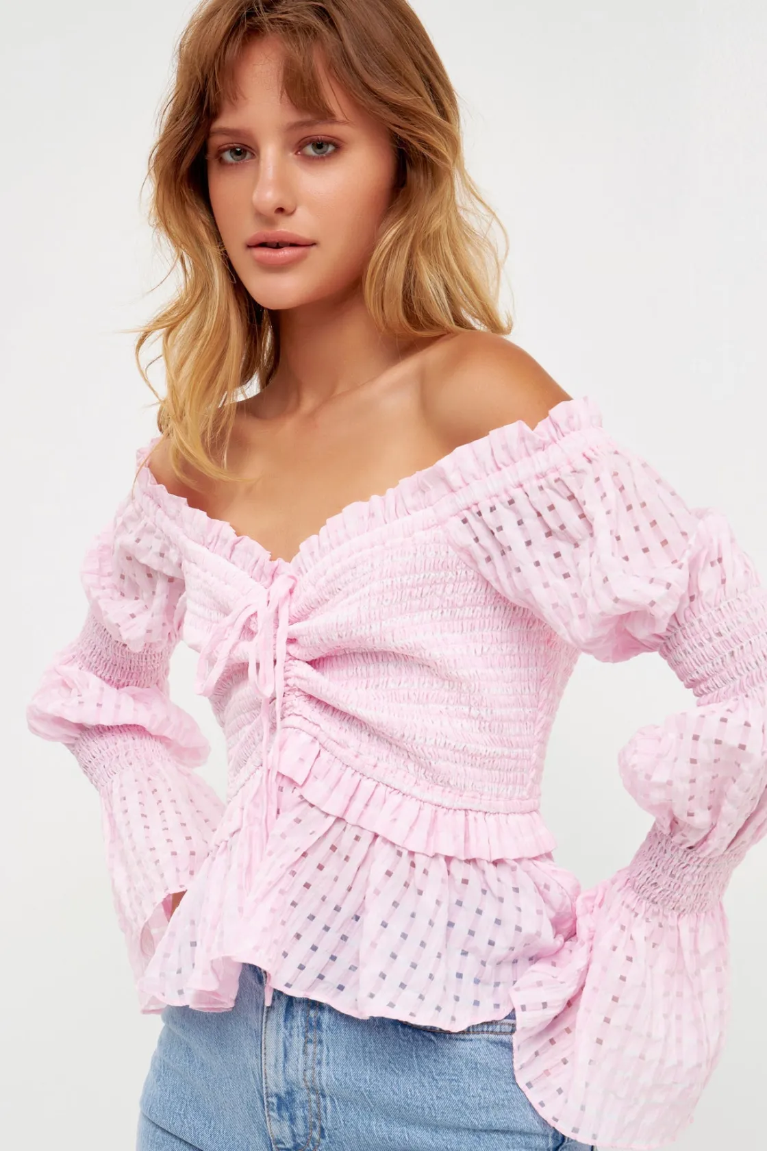 english_factory__off_the__3.webp ENGLISH FACTORY Tops*- Off the Shoulder Smocked Top PINK