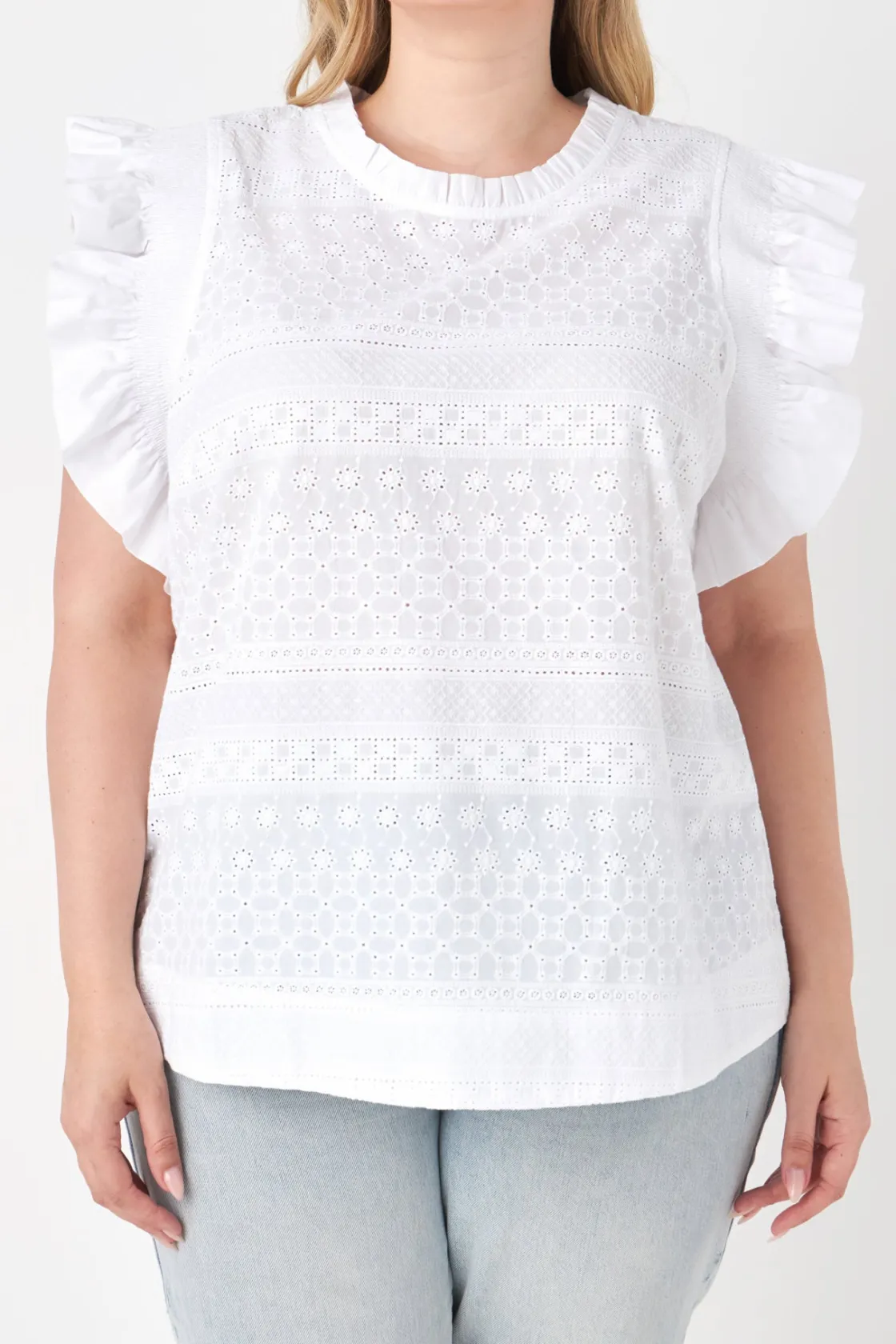 english_factory__plus_siz_0-17.webp ENGLISH FACTORY Tops*- Plus Size Ruffle Sleeve Embroidered Cotton Top WHITE