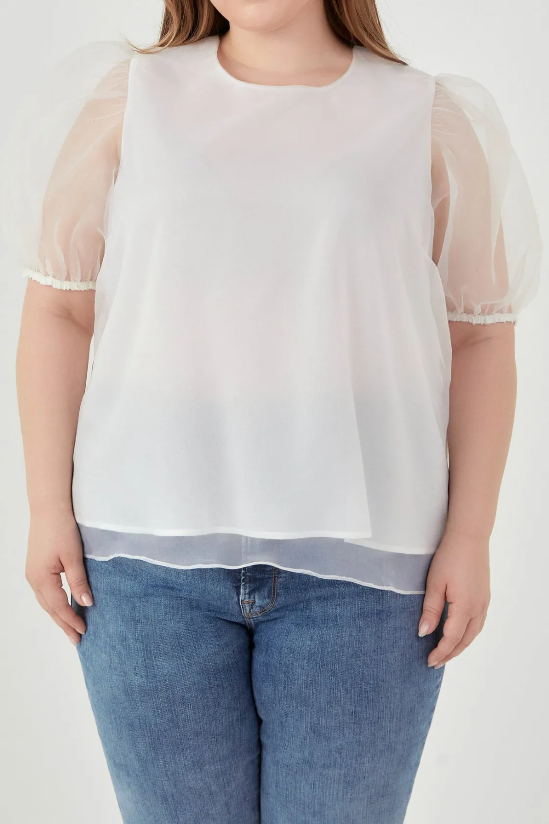 english_factory__plus_siz_0-20.webp ENGLISH FACTORY Tops*- Plus Size Organza Puff Sleeve Top WHITE