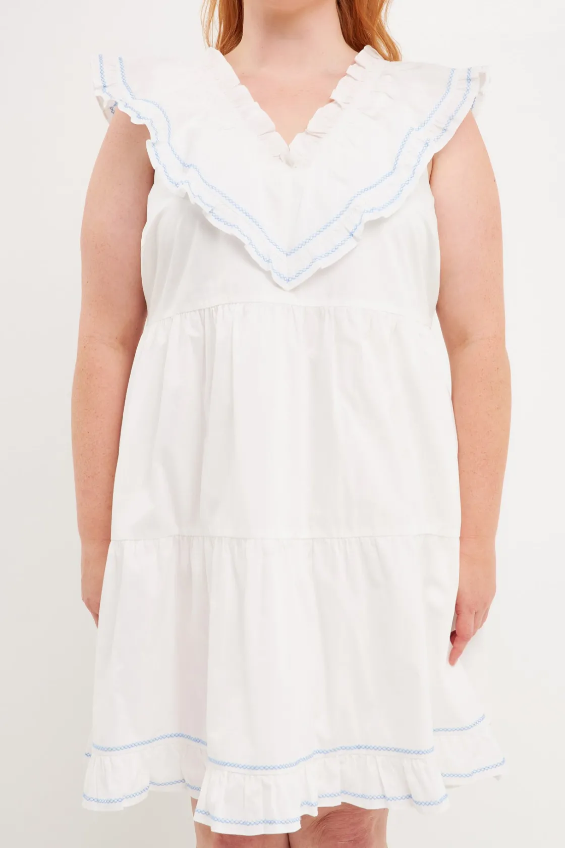 english_factory__plus_siz_0-4.webp ENGLISH FACTORY Tops*- Plus Size Contrast Embroidery Ruffled Mini Dress WHITE