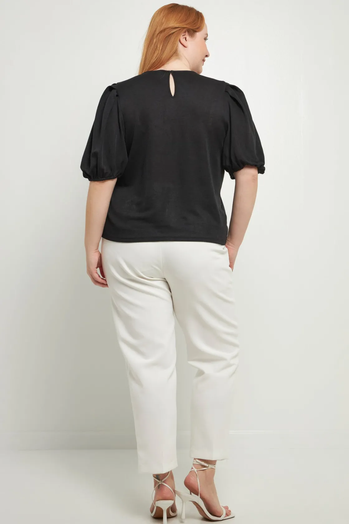 english_factory__plus_siz_2-15.webp ENGLISH FACTORY Tops*- Plus Size Pleated Shoulder Knit Top BLACK