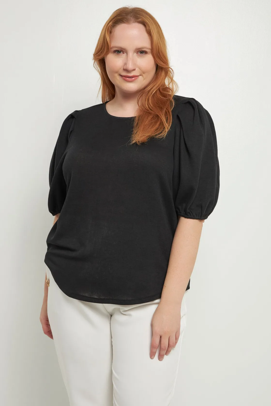 english_factory__plus_siz_3-15.webp ENGLISH FACTORY Tops*- Plus Size Pleated Shoulder Knit Top BLACK