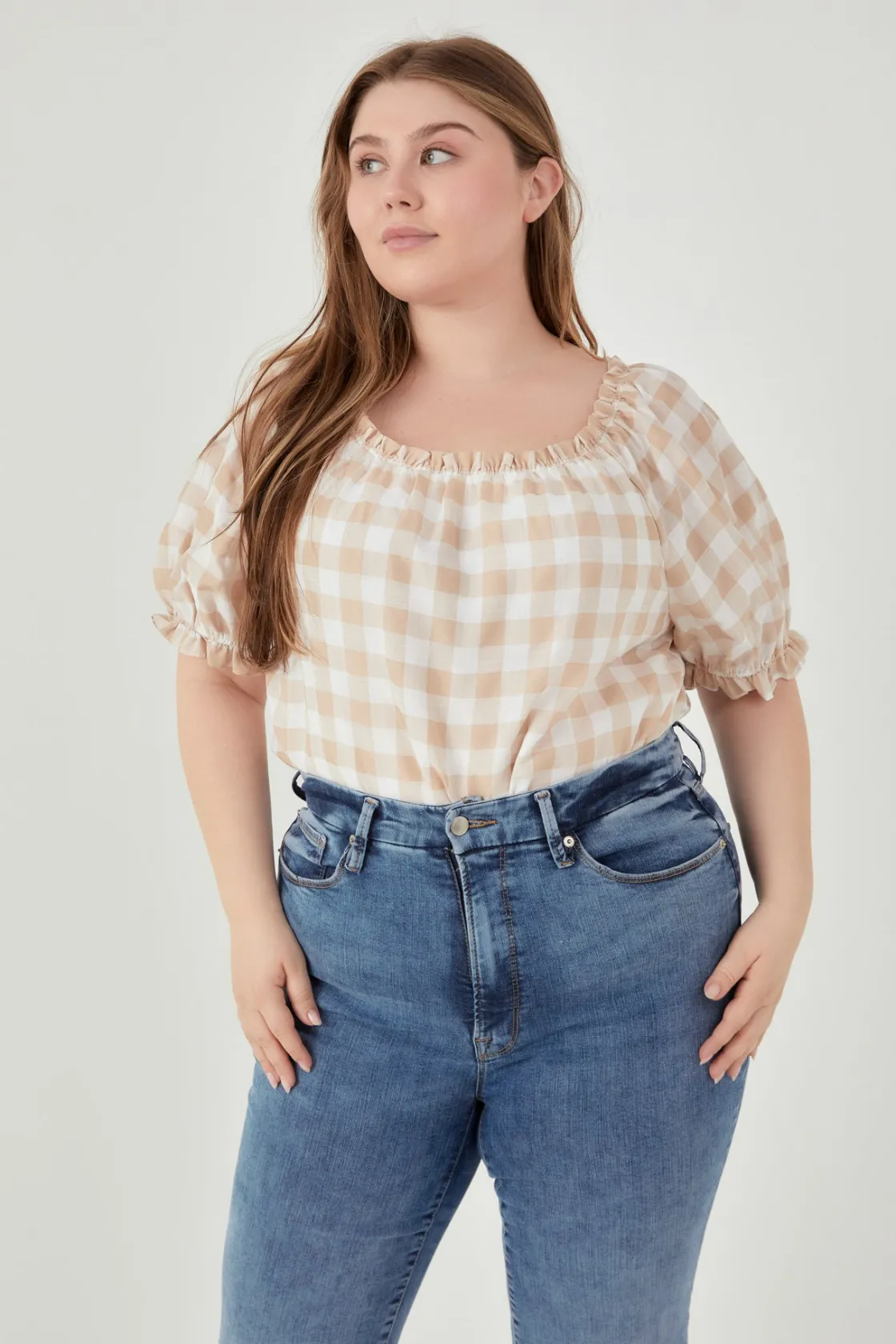 english_factory__plus_siz_3-19.webp ENGLISH FACTORY Tops*- Plus Size Gingham Top with Short Puff Sleeves KHAKI