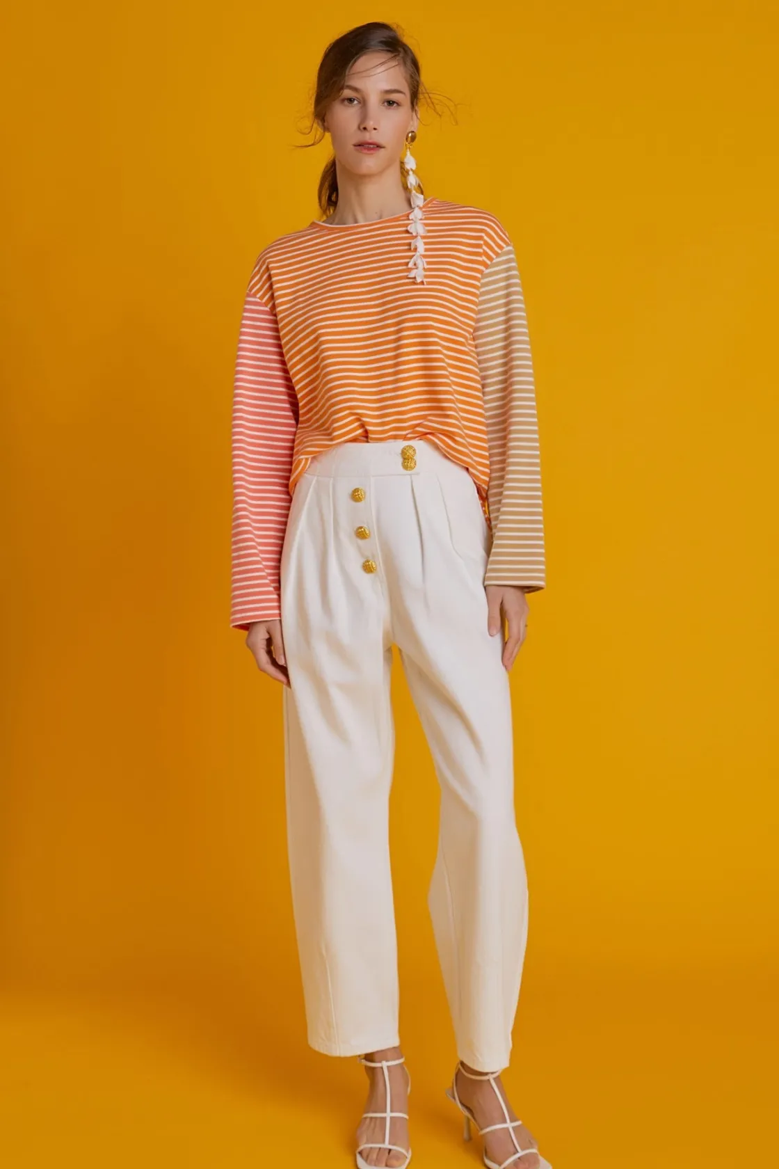 english_factory__premium__4-5.webp ENGLISH FACTORY Denim | Tops*- Premium Denim Cropped Trousers