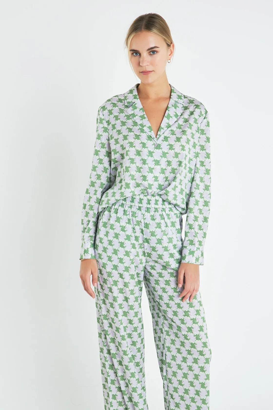 english_factory__printed__3-3.webp ENGLISH FACTORY Matching Sets | Shirts & Blouses*- Printed Satin Shirt GREEN/PURPLE