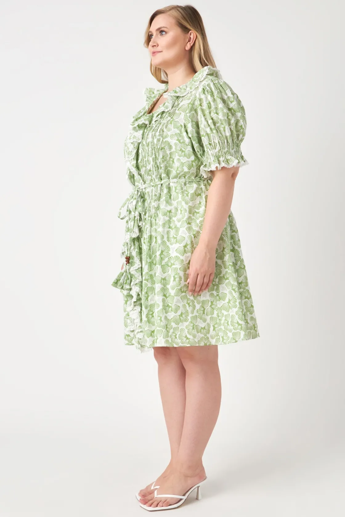english_factory__ruffle_p_1.webp ENGLISH FACTORY Tops*- Ruffle Pintuck Dress WHITE/GREEN