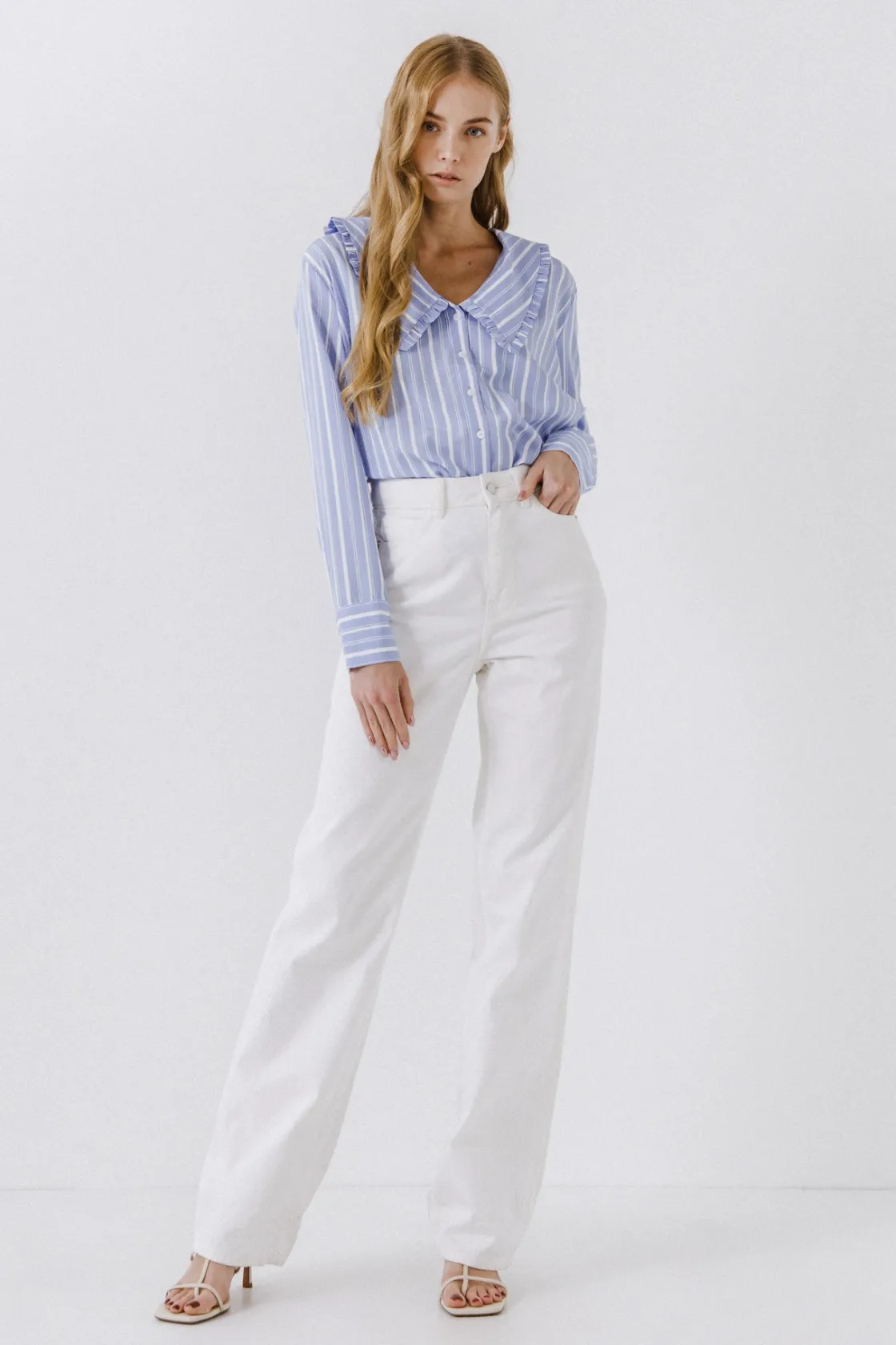 english_factory__ruffledc_4.webp ENGLISH FACTORY Shirts & Blouses*- Ruffled-Collar Striped Shirt