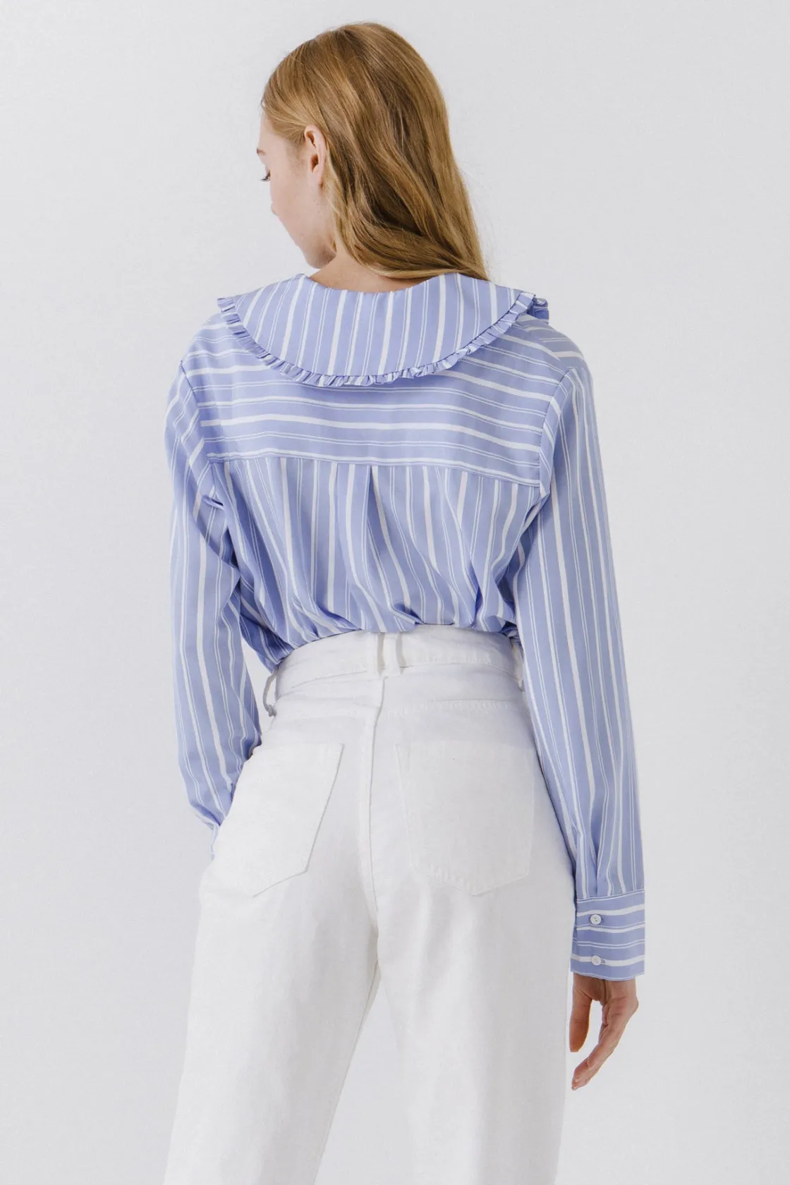 english_factory__ruffledc_7.webp ENGLISH FACTORY Shirts & Blouses*- Ruffled-Collar Striped Shirt