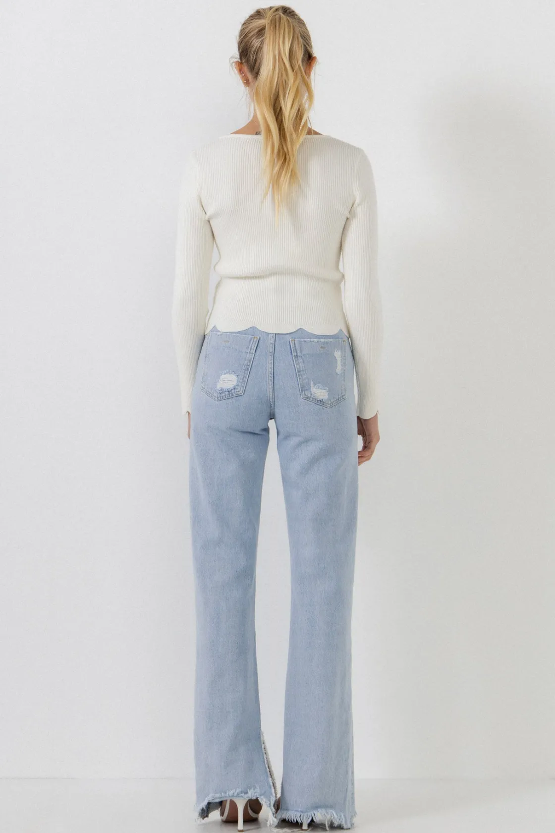 english_factory__scallop__12-1.webp ENGLISH FACTORY Sweaters & Knits | Tops*- Scallop Hem Long Sleeve Sweater