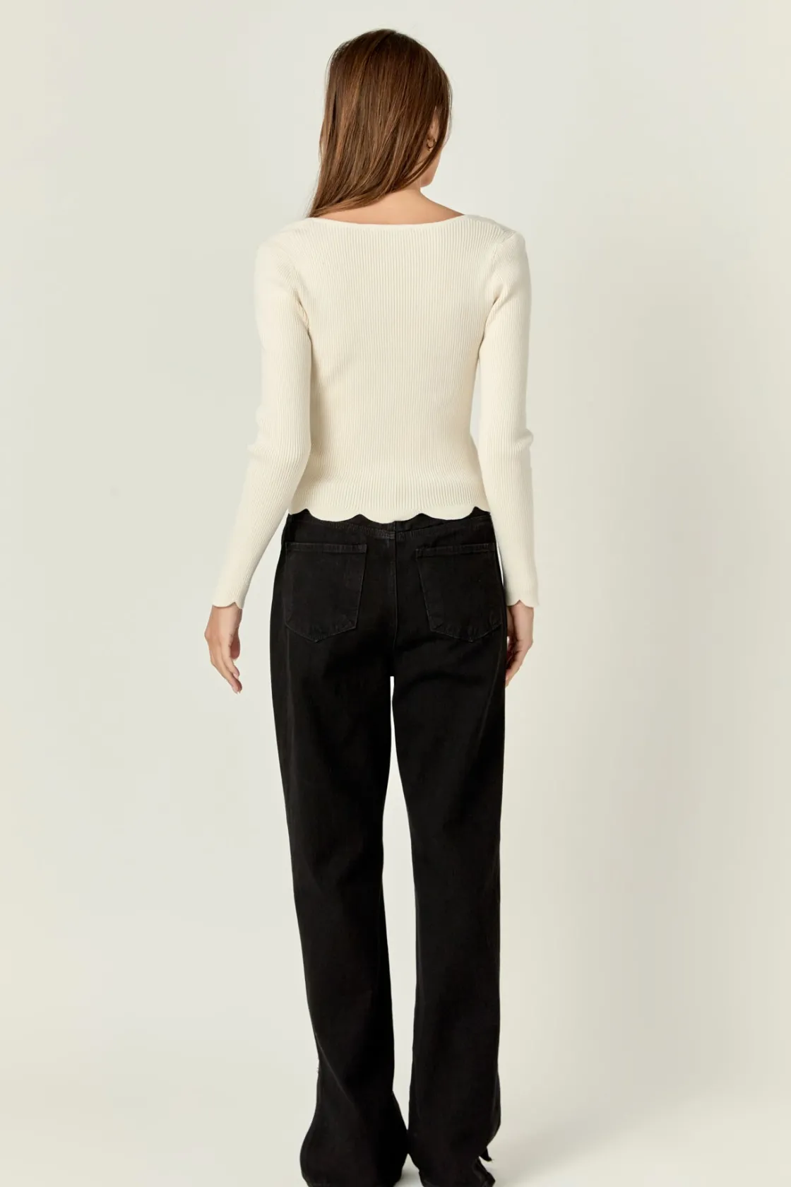 english_factory__scallop__2-22.webp ENGLISH FACTORY Sweaters & Knits | Tops*- Scallop Hem Long Sleeve Sweater