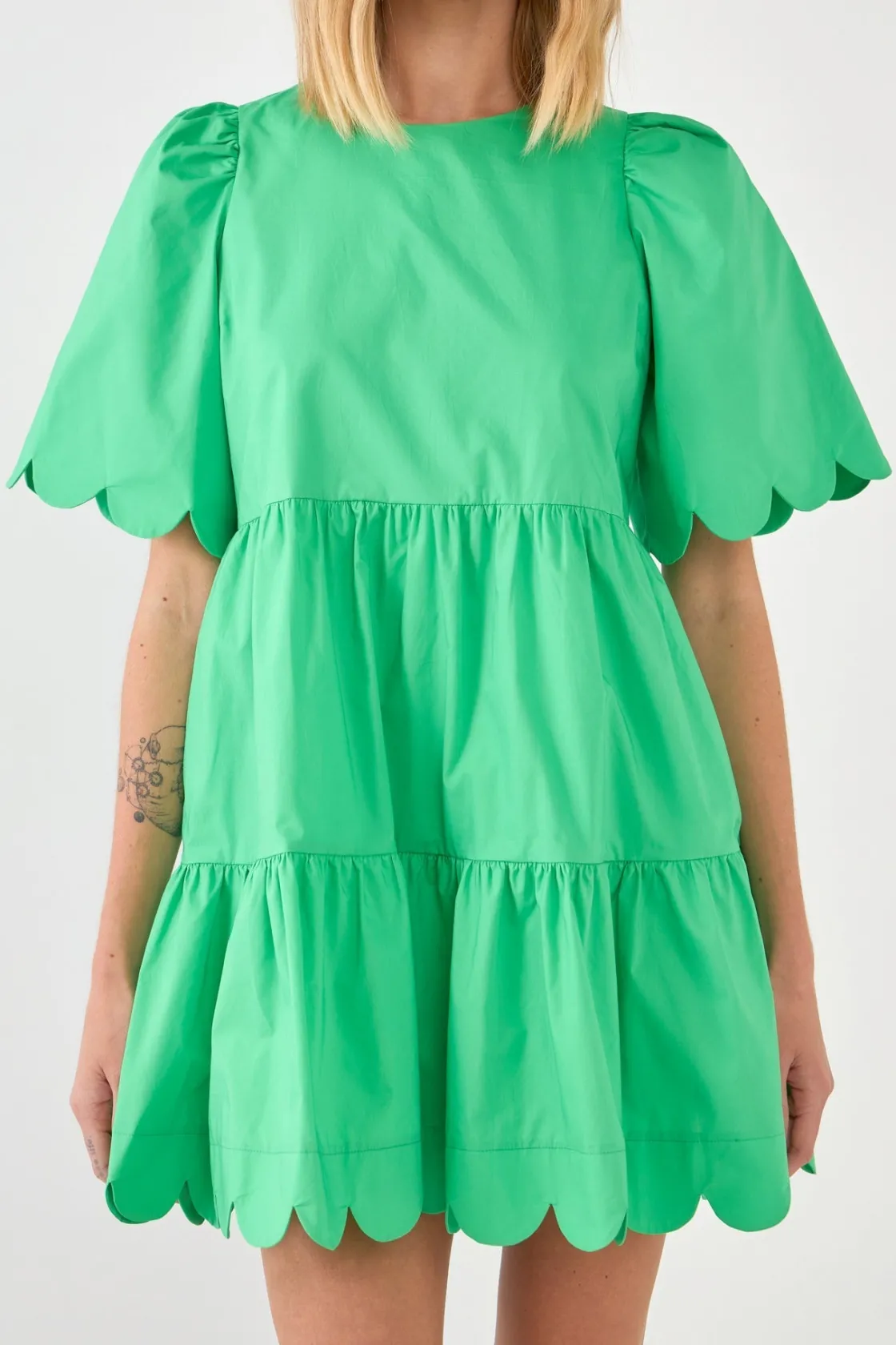 english_factory__scallop__25.webp ENGLISH FACTORY White Dresses | Tops*- Scallop Detail Tiered Mini Dress