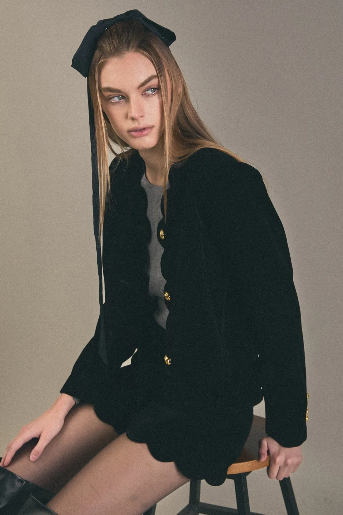 english_factory__scallop__3-12.webp ENGLISH FACTORY Matching Sets*- Scallop Velvet Shorts BLACK