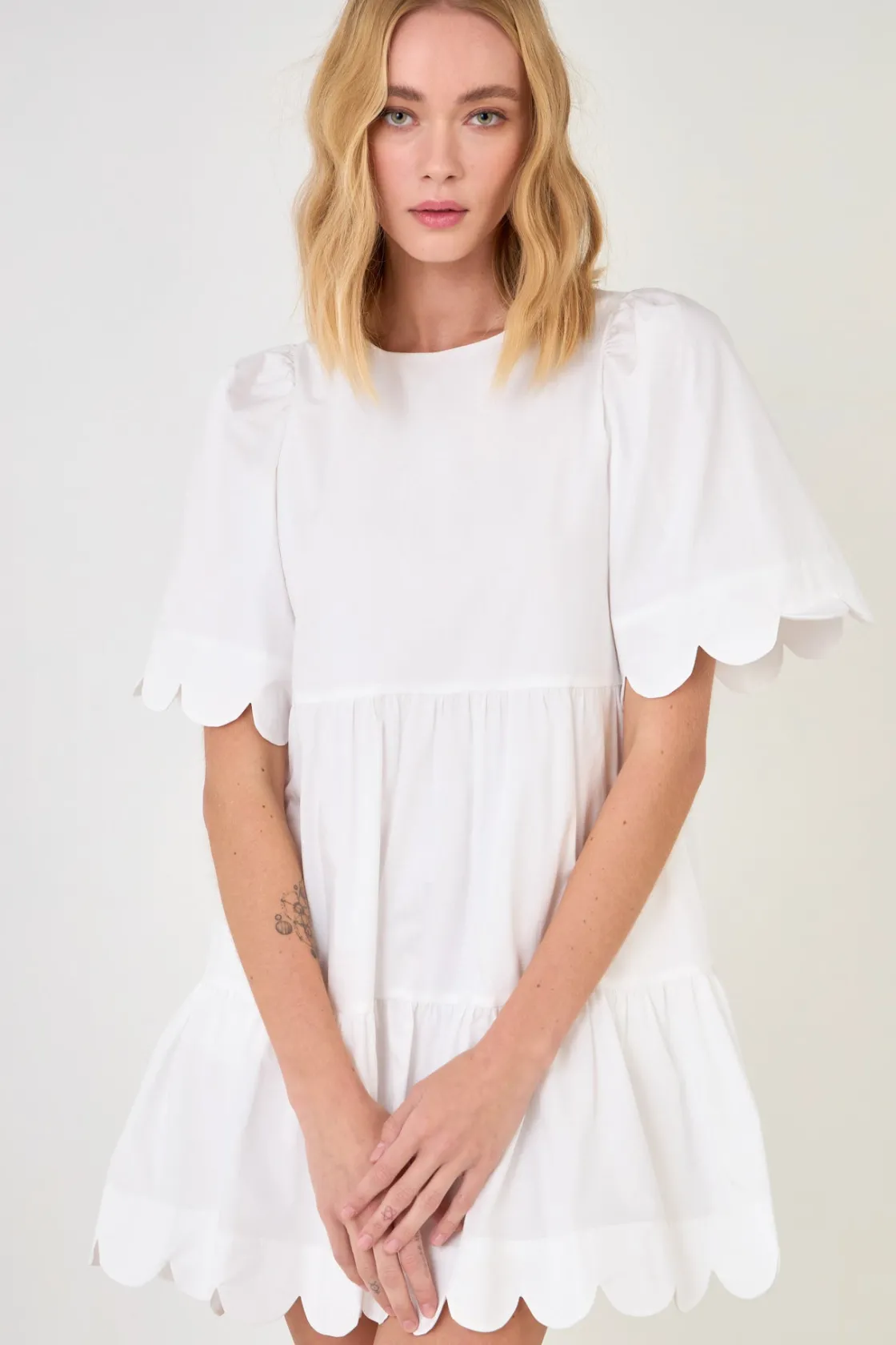 english_factory__scallop__33.webp ENGLISH FACTORY White Dresses | Tops*- Scallop Detail Tiered Mini Dress