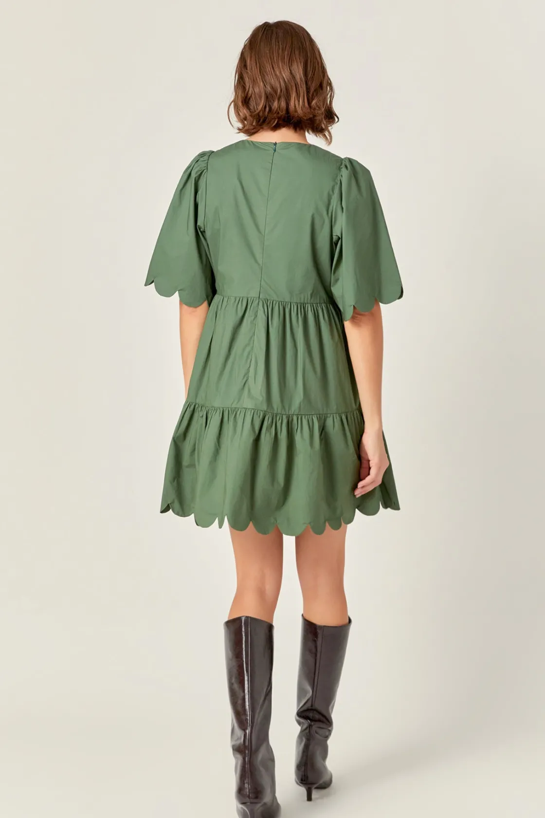 english_factory__scallop__42.webp ENGLISH FACTORY White Dresses | Tops*- Scallop Detail Tiered Mini Dress