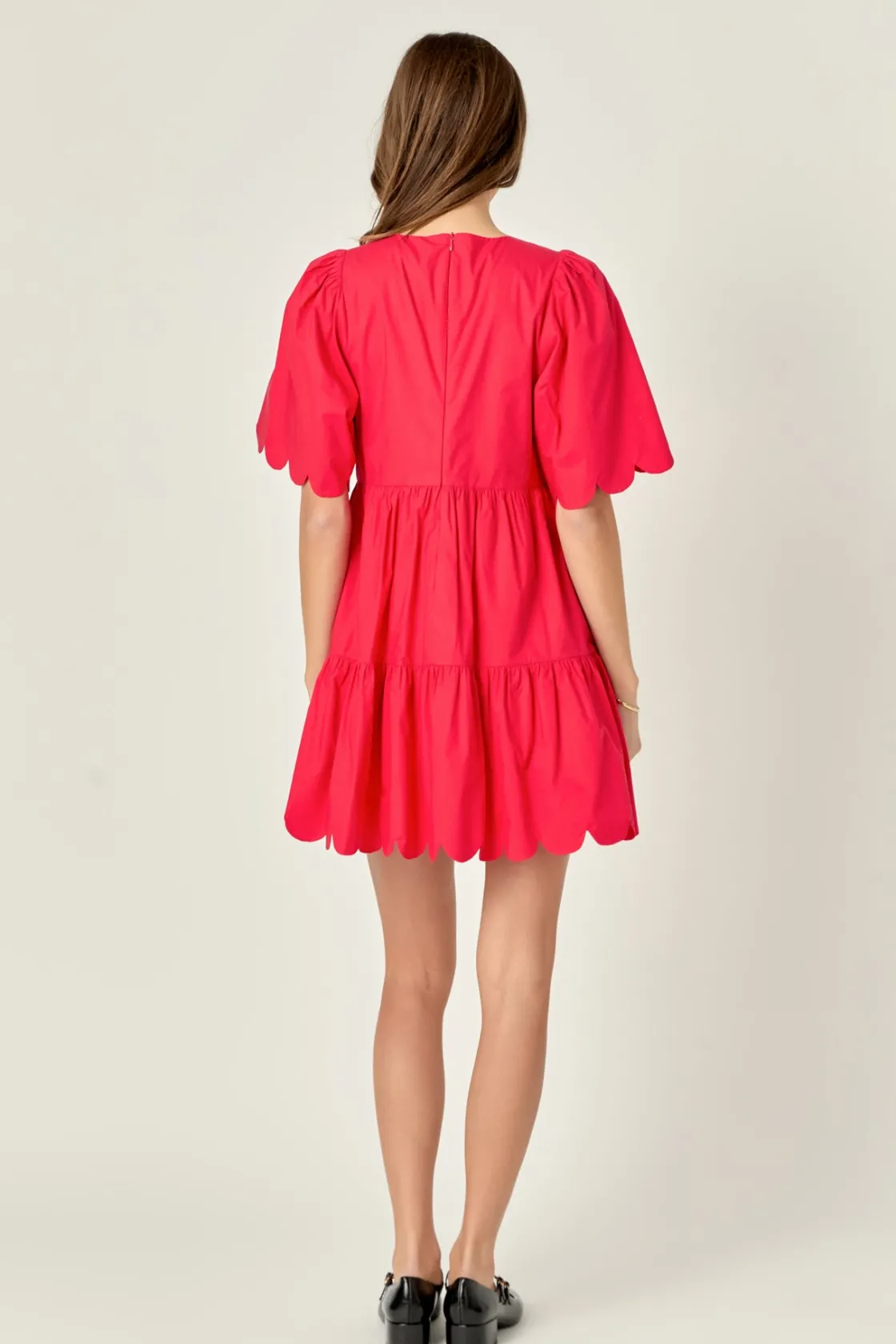 english_factory__scallop__7-6.webp ENGLISH FACTORY White Dresses | Tops*- Scallop Detail Tiered Mini Dress