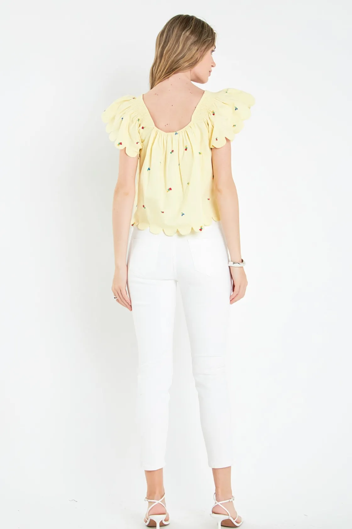 english_factory__scallope_7-1.webp ENGLISH FACTORY Tops*- Scalloped Hem Ruffle Detail Top