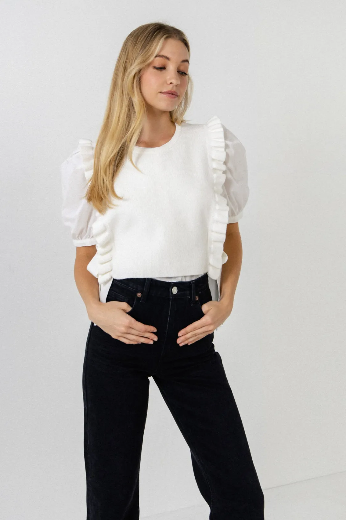 english_factory__short_pu_3-1.webp ENGLISH FACTORY Tops*- Short Puff Sleeve Shirt with Ruffed Sweater IVORY