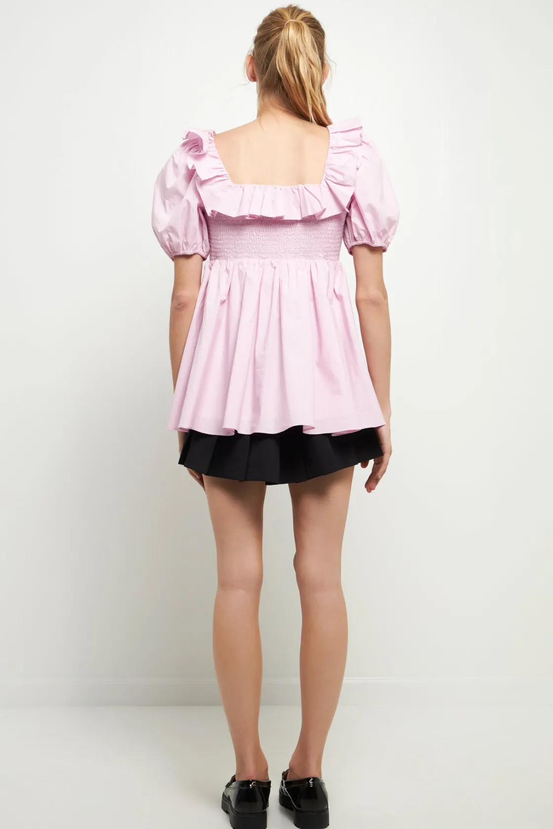 english_factory__smocked__2.webp ENGLISH FACTORY Tops*- Smocked Square Neck Puff Sleeve Top PEONY