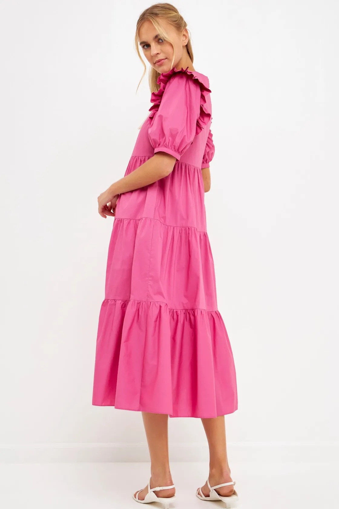 english_factory__square_n_2-6.webp ENGLISH FACTORY Puff Sleeve | Tops*- Square Neck Ruffle Smocked Detail Midi Dress