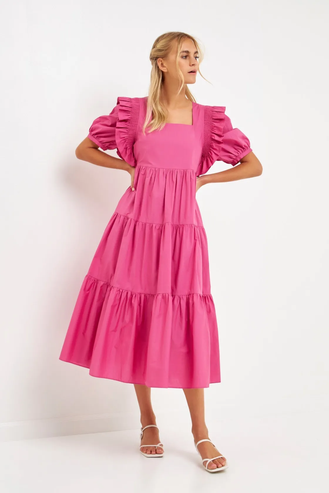 english_factory__square_n_3-6.webp ENGLISH FACTORY Puff Sleeve | Tops*- Square Neck Ruffle Smocked Detail Midi Dress