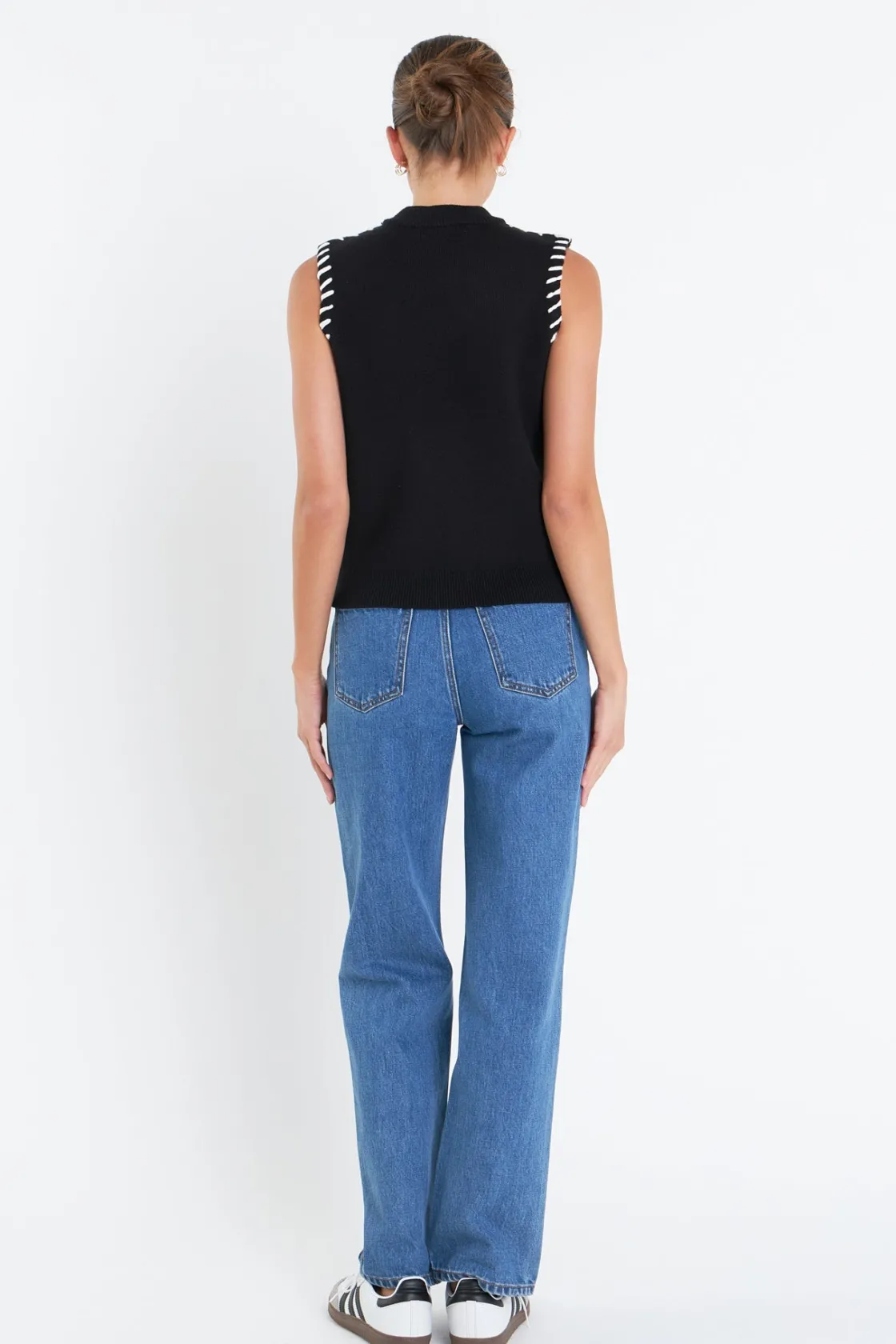 english_factory__stitch_d_2-1.webp ENGLISH FACTORY Tops*- Stitch Detailed Knit Vest BLACK/WHITE